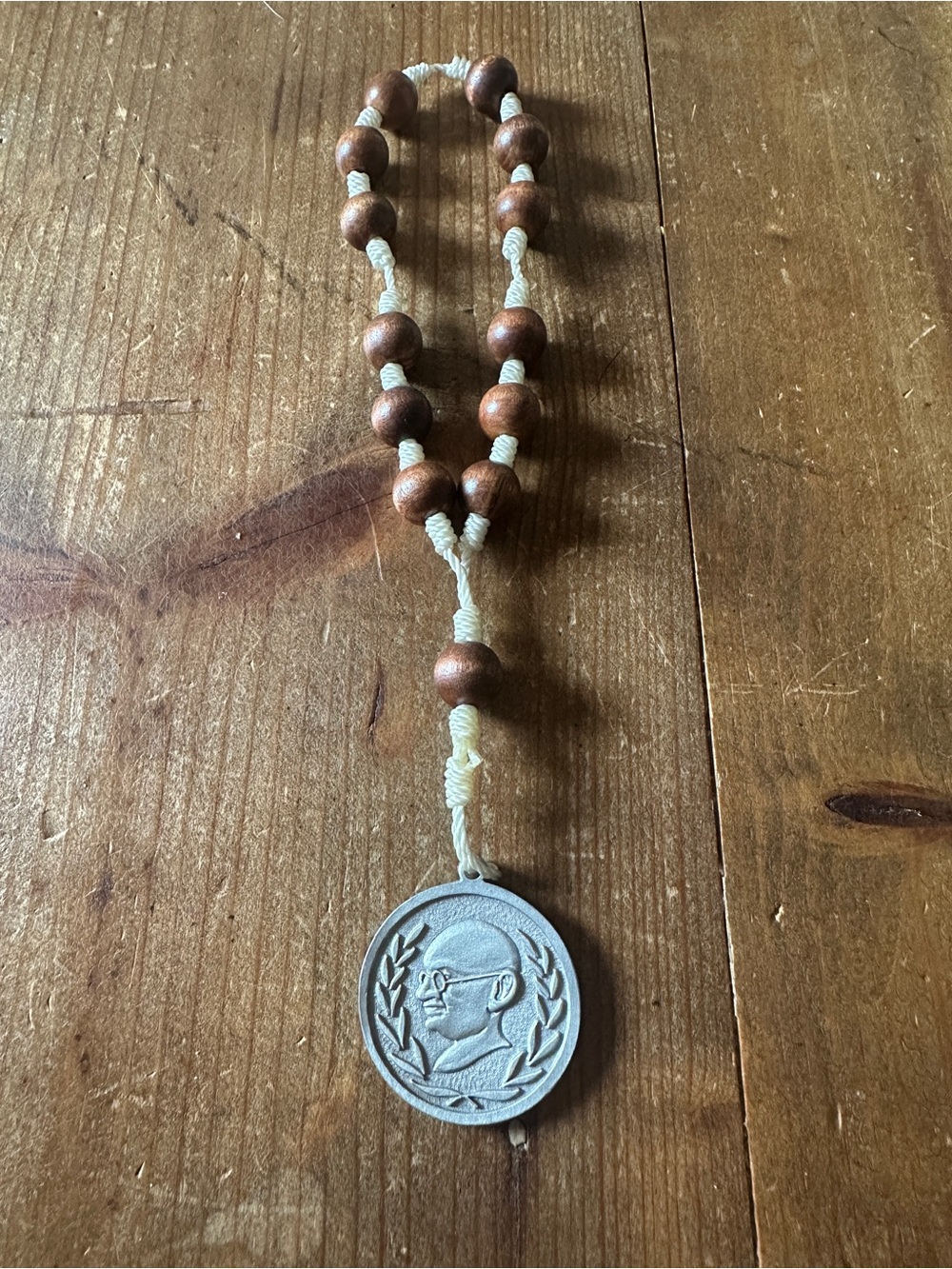 Greek Komboloi Worry Beads With Large Pendant Of Mahatma Gandhi & Globe On Back.